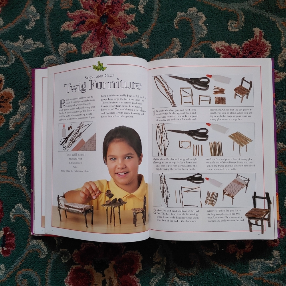 365 Things To Make and Do Book for Kids - Picture 9 of 11